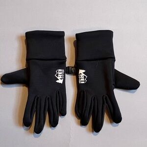 REI Softshell Grip Kids Glove 🧤